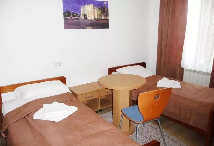 Sobe Rooms Aleksandar