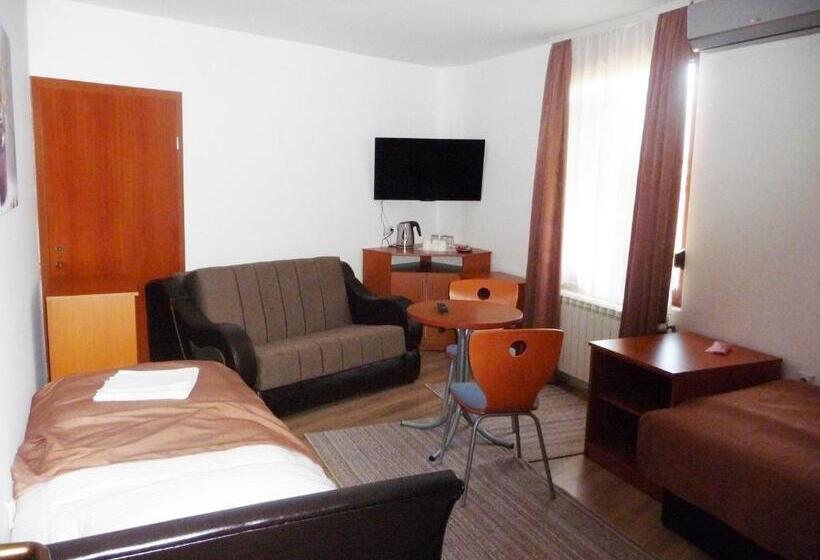 Sobe Rooms Aleksandar