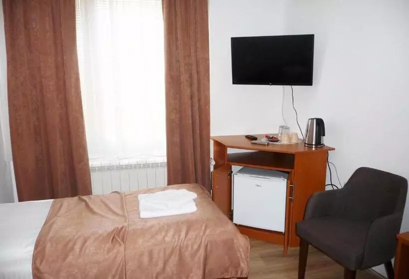 Sobe Rooms Aleksandar