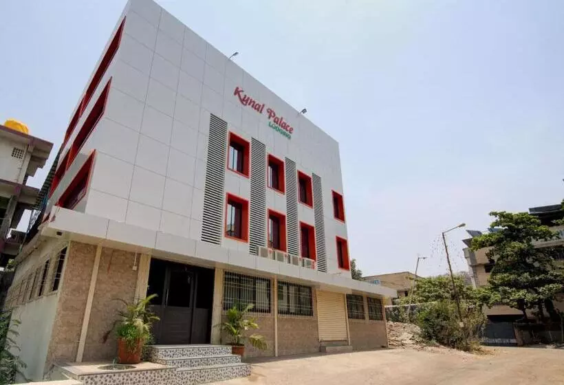 ホテル O Kunal Palace