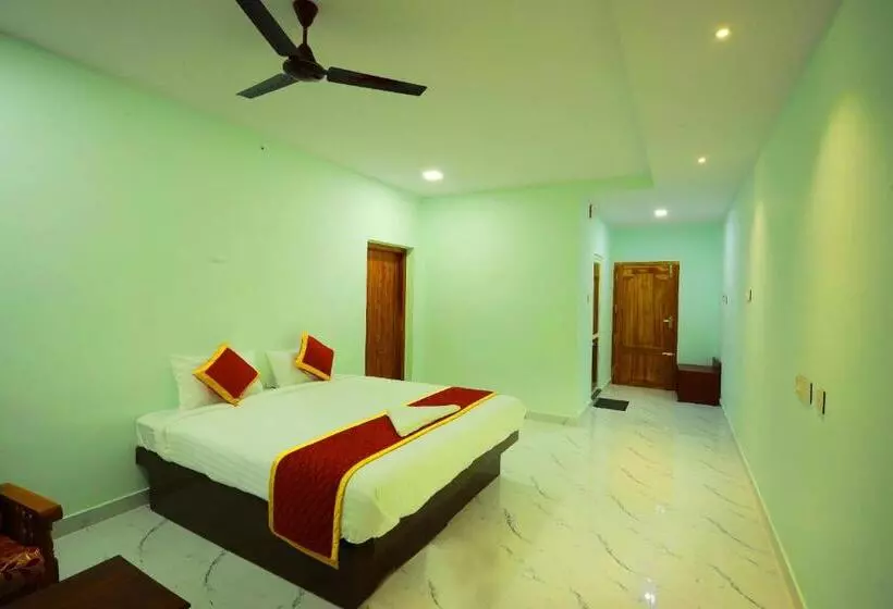 ホテル Rajeswari International