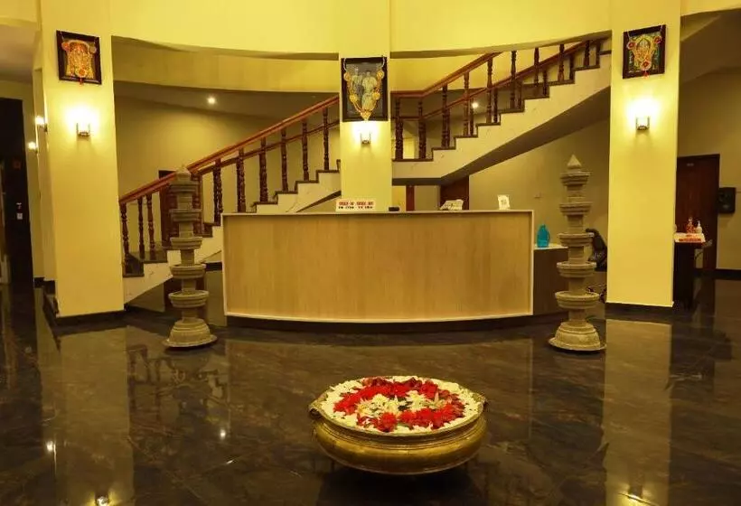 ホテル Rajeswari International