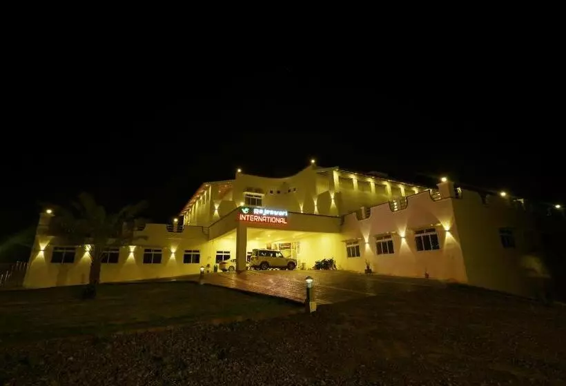 ホテル Rajeswari International