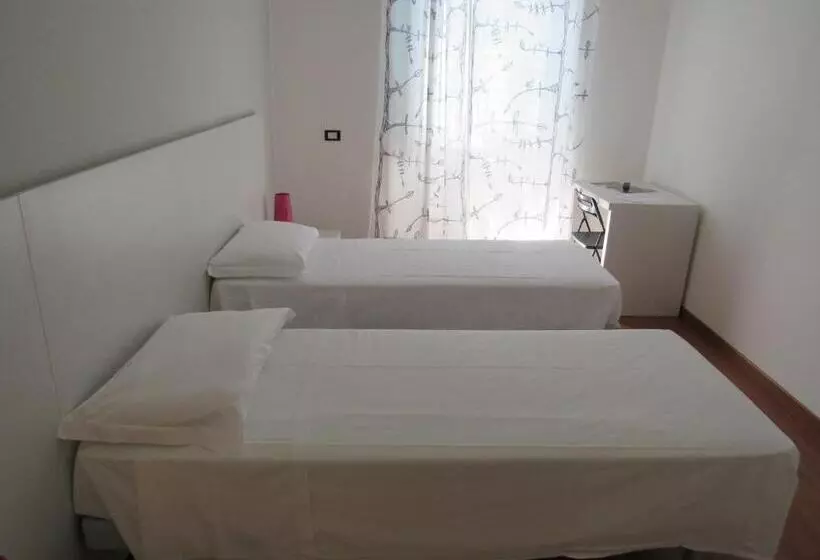 پانسیون Smart Rooms