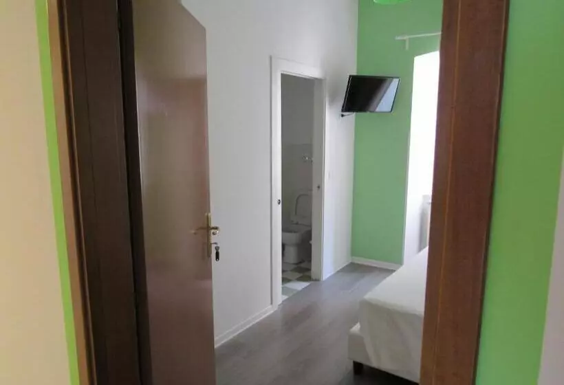 پانسیون Smart Rooms