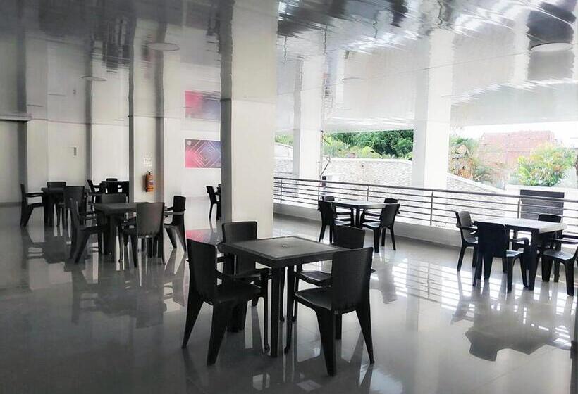 Plaza Real Edificio Turístico