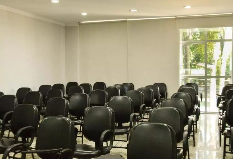 Bombonato Hotel   Fácil Acesso Ao Aeroporto E Parque De Exposições Abcz   By Up