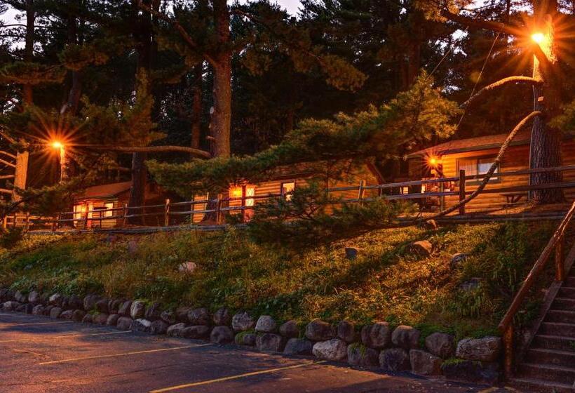 ペンション Log Cabins At Meadowbrook Resort