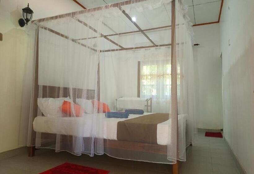 ペンション Green Garden Hiriketiya