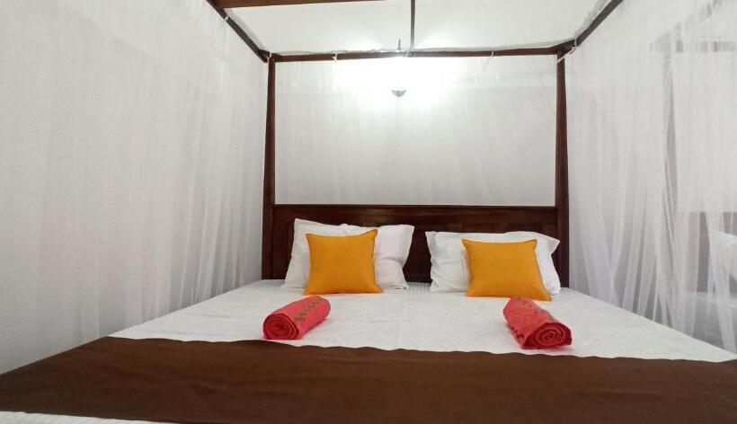 ペンション Green Garden Hiriketiya