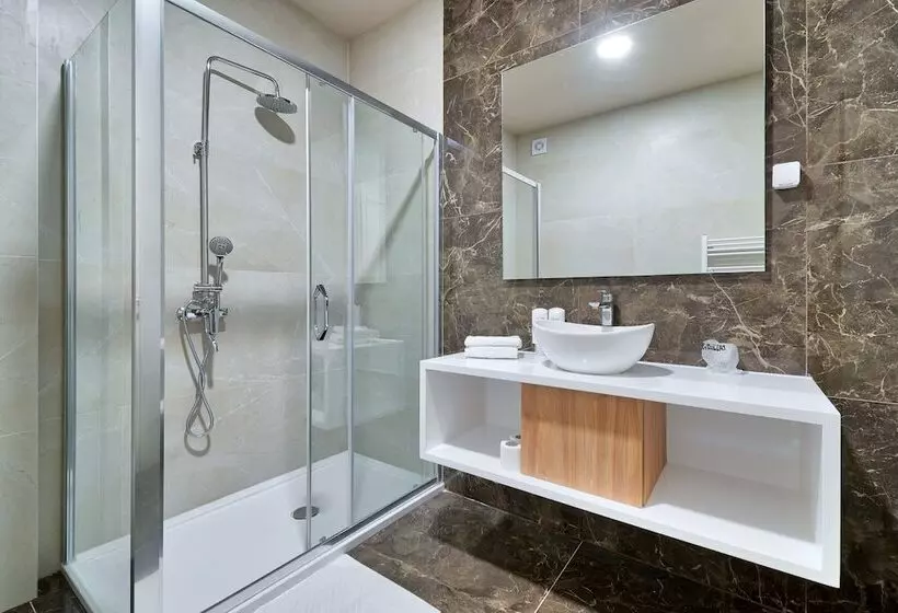 Boutique Hotel St Georgije