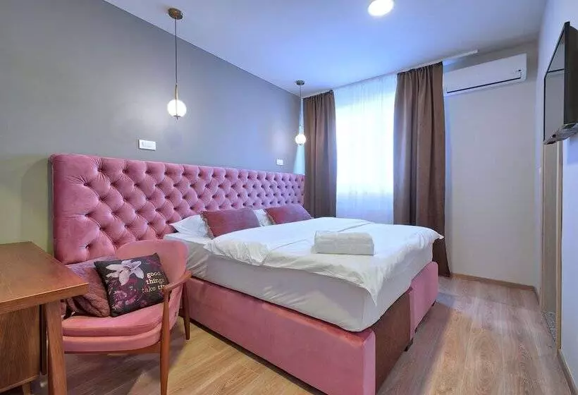 Boutique Hotel St Georgije