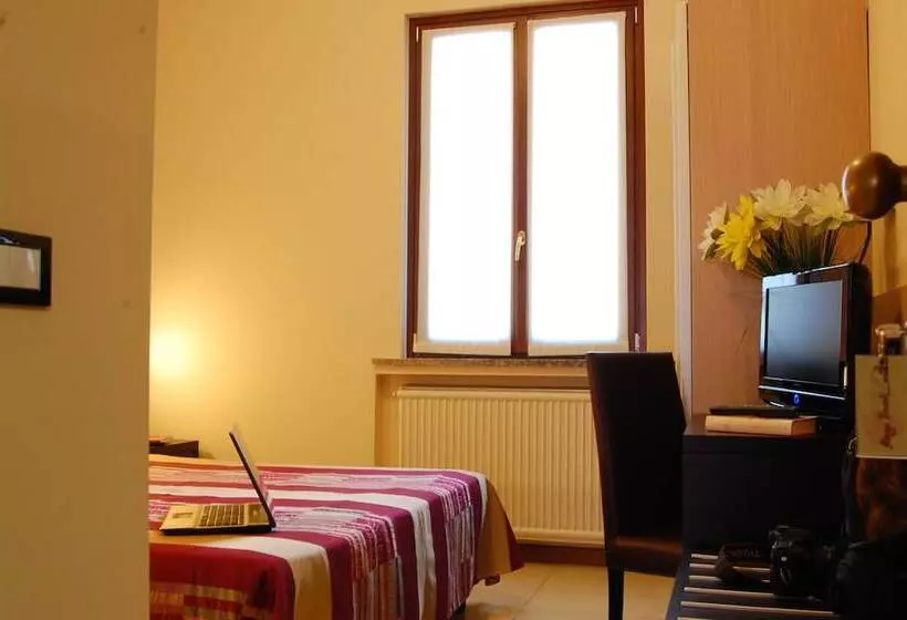 هتل Albergo Visconti