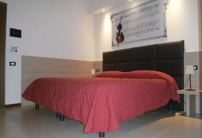 هتل Albergo Visconti