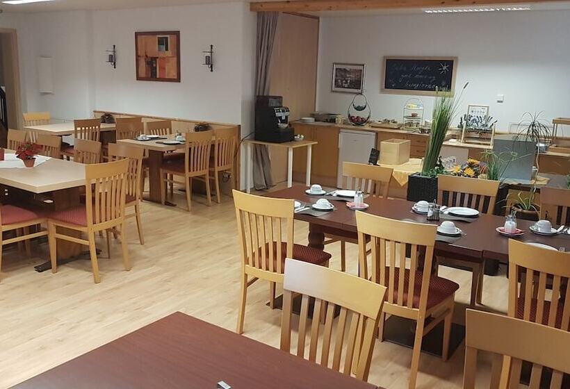 فندق Andi´s Steakhüsli &