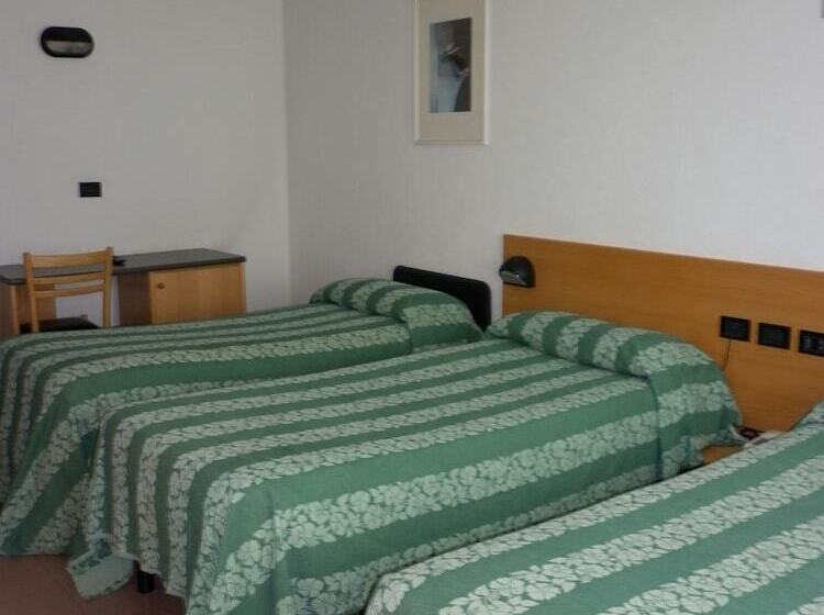 בית מלון כפרי Aurora