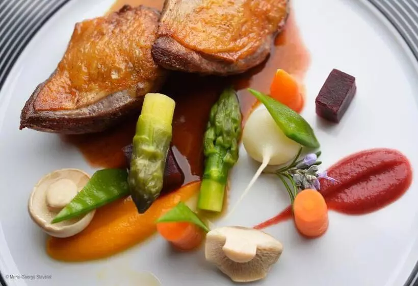 ホテル Château De Vault De Lugny