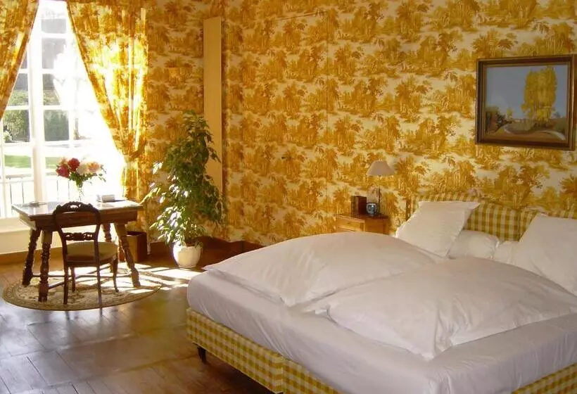 ホテル Château De Vault De Lugny