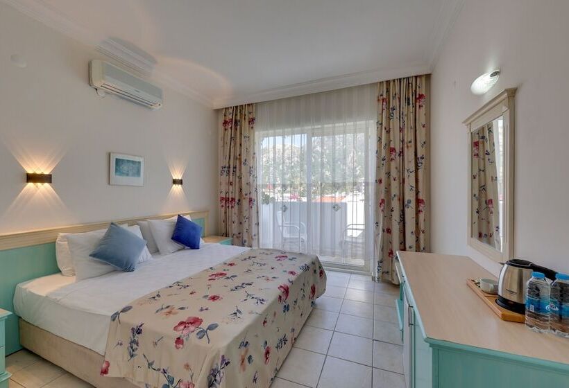 هتل Contess By Faros