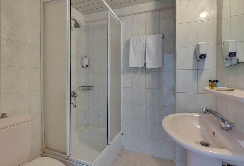 هتل Contess By Faros