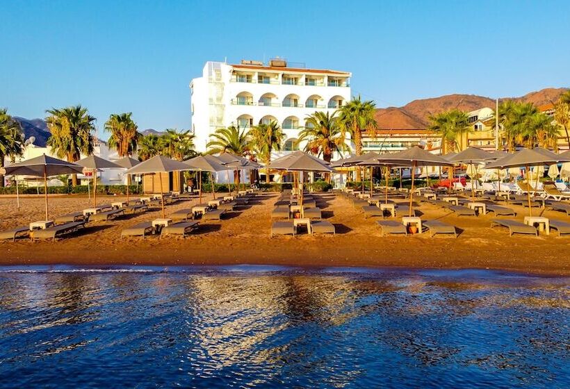 هتل Contess By Faros