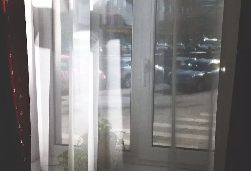 هتل Dom Dostoevskogo