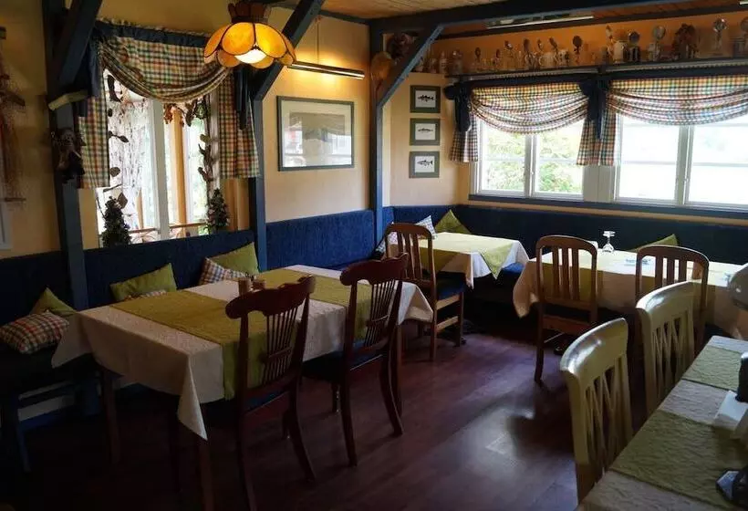 هتل Drei Jahreszeiten