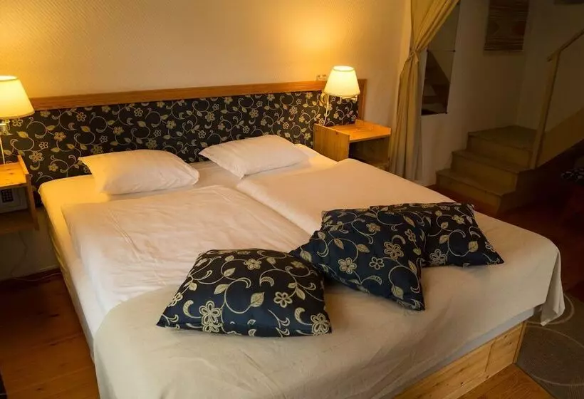 هتل Drei Jahreszeiten