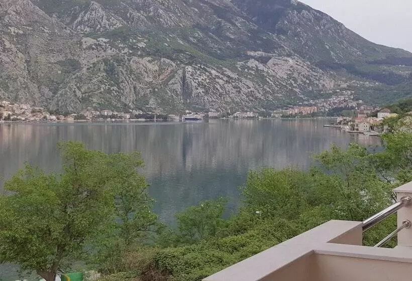 هتل Galia