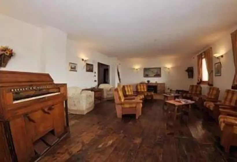 فندق Genzianella