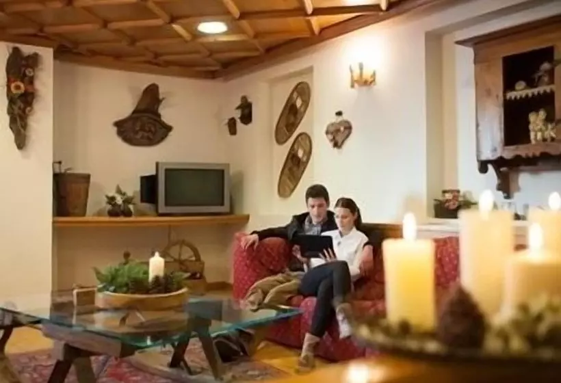 فندق Genzianella