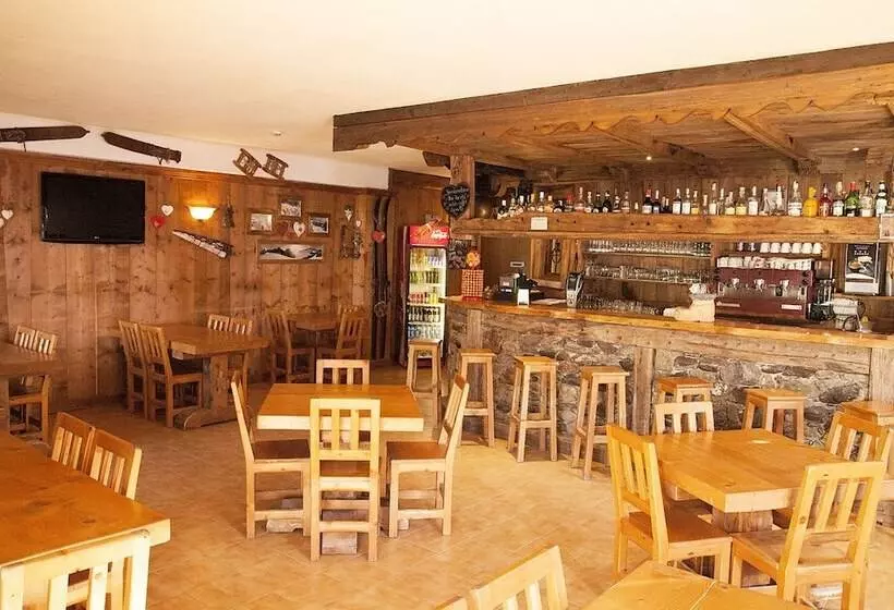 فندق Genzianella