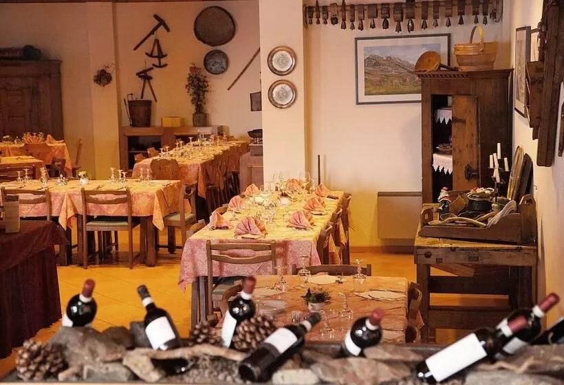 فندق Genzianella