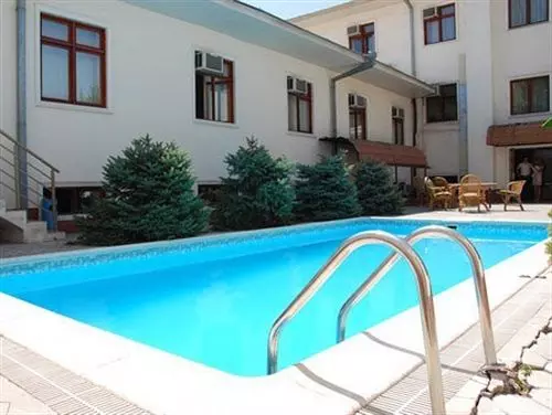 Hotelli Grand Raddus Jss