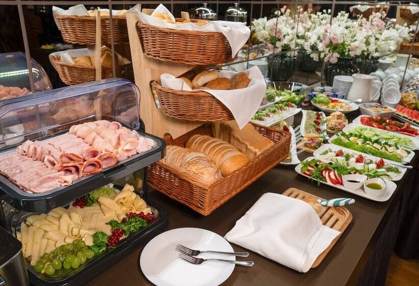 호텔 Gromada Radom Centrum