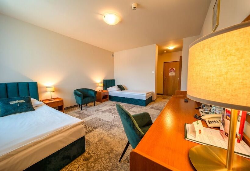 호텔 Gromada Radom Centrum