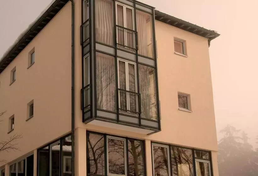 호텔 Haus Oberland