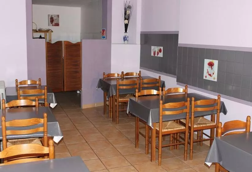 Отель Hôtel Des Alliés