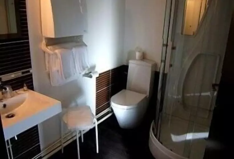 Отель Hôtel Restaurant Le Saint Augustin