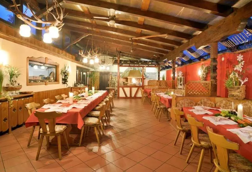 בית מלון כפרי Jägerklause