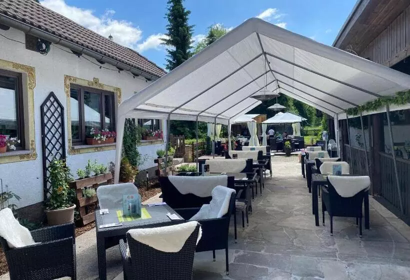 בית מלון כפרי Jägerklause