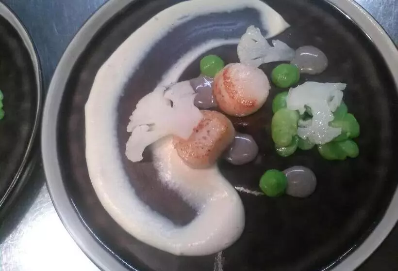 هتل La Ferronniere