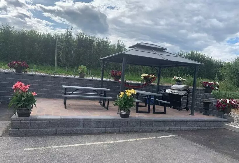 호텔 Lake Country Inn