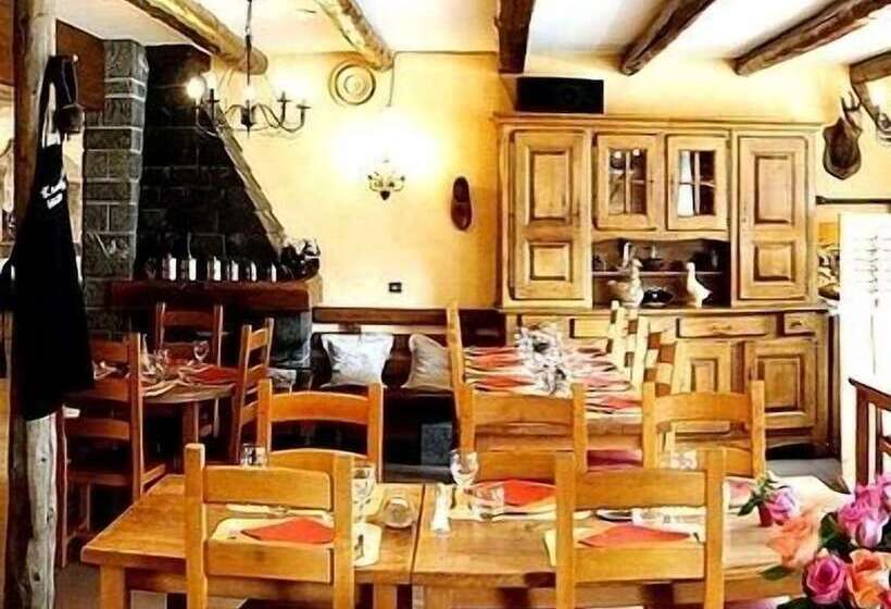 בית מלון כפרי Logis Hôtel Les Ancolies