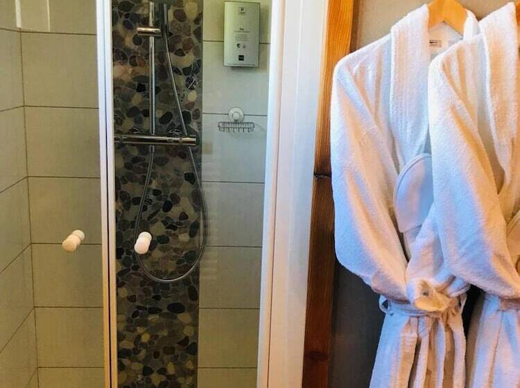 בית מלון כפרי Logis Hôtel Les Ancolies