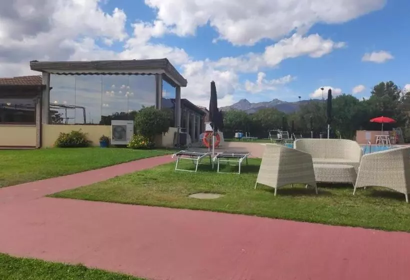 هتل Li Suari Club Village