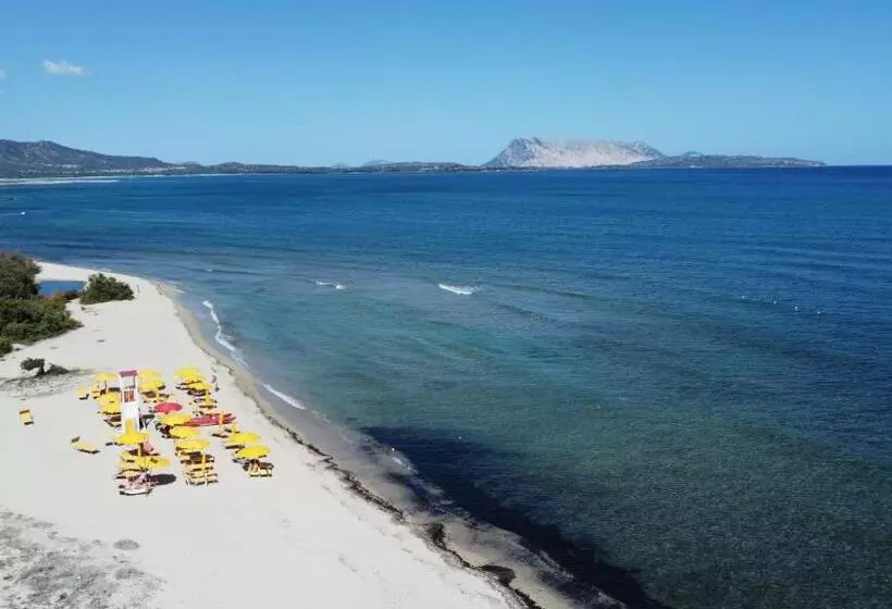 هتل Li Suari Club Village