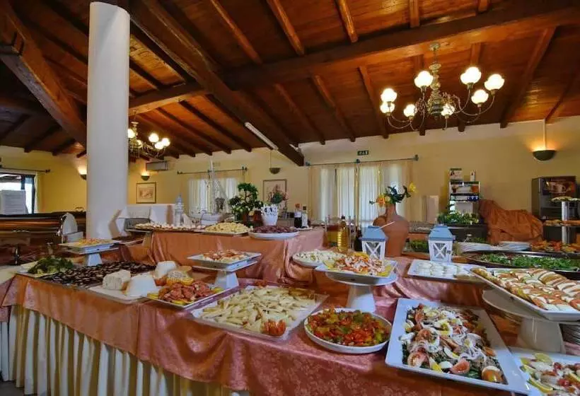 هتل Li Suari Club Village