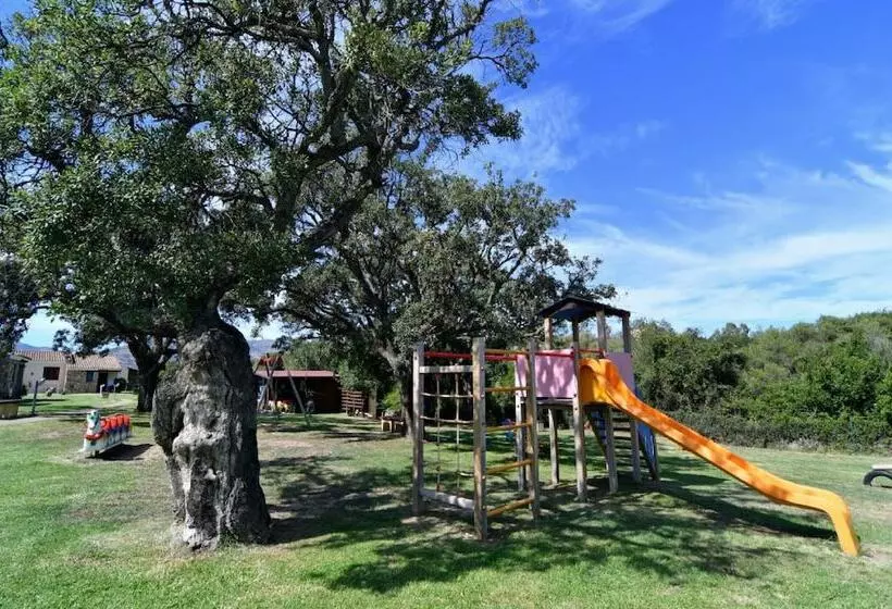 هتل Li Suari Club Village