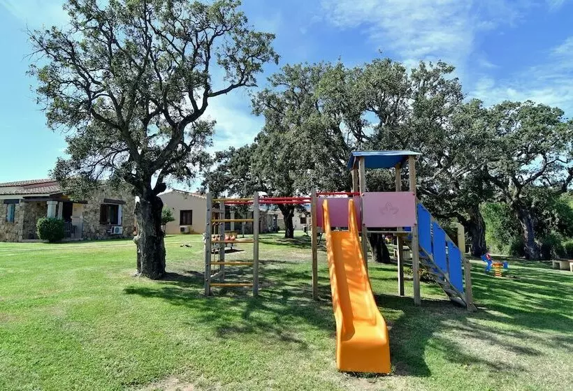 هتل Li Suari Club Village